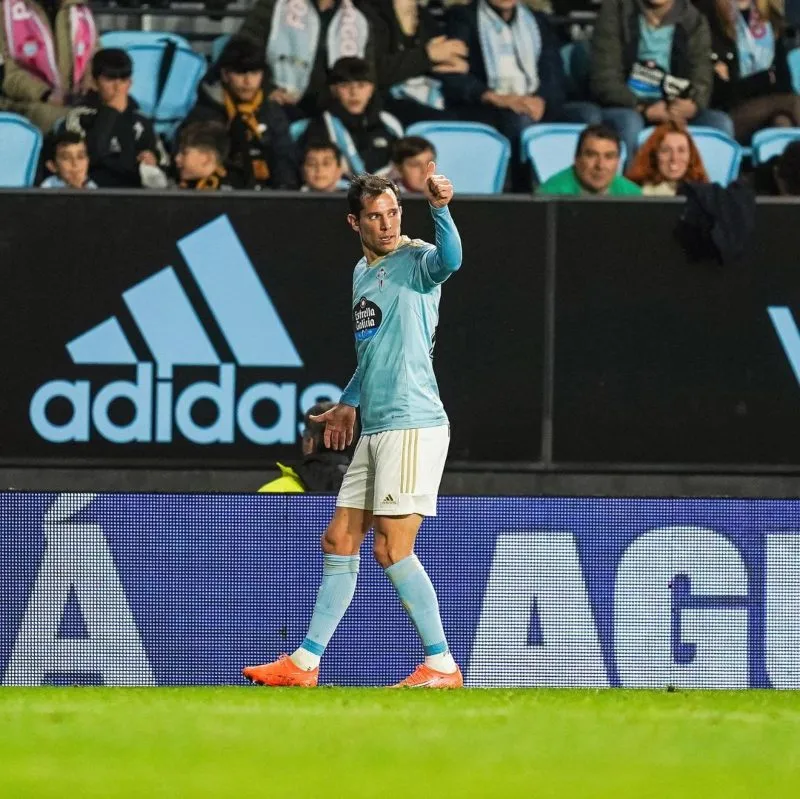 Augusto Solari celebrando su gol con el Celta de Vigo
