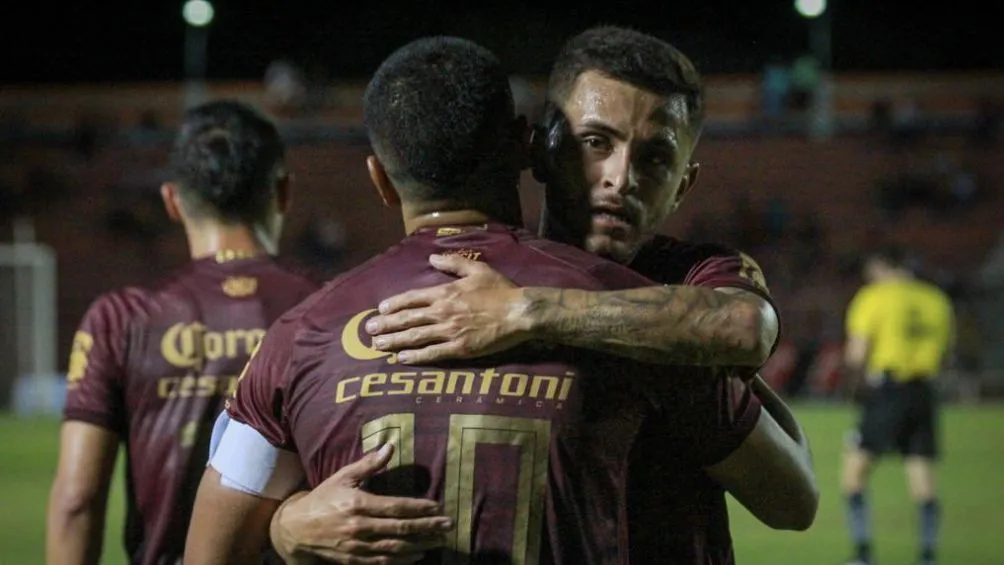 TWITTER: @MinerosFC El cuadro de Zacatecas celebra uno de sus goles