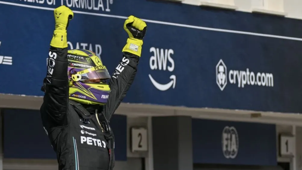 Lewis Hamilton celebra la Pole Position en Hungría