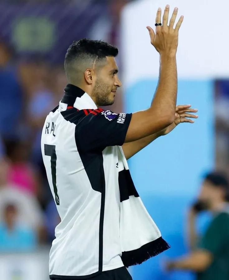 INSTAGRAM: @fulhamfc Jiménez debutó contra el Chelsea