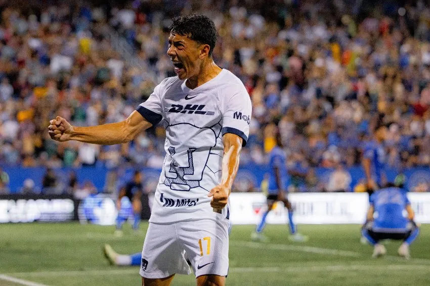 Jorge Ruvalcaba en un juego de Pumas