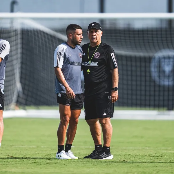 Jordi Alba con Tata Martino durante el entrenamiento con Inter de Miami