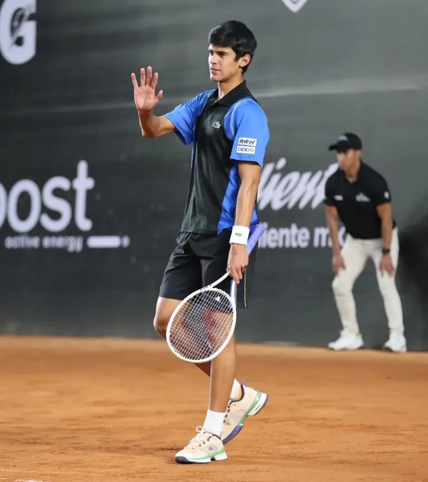 @rodri_pachecoo Pacheco, tenista juvenil mexicano