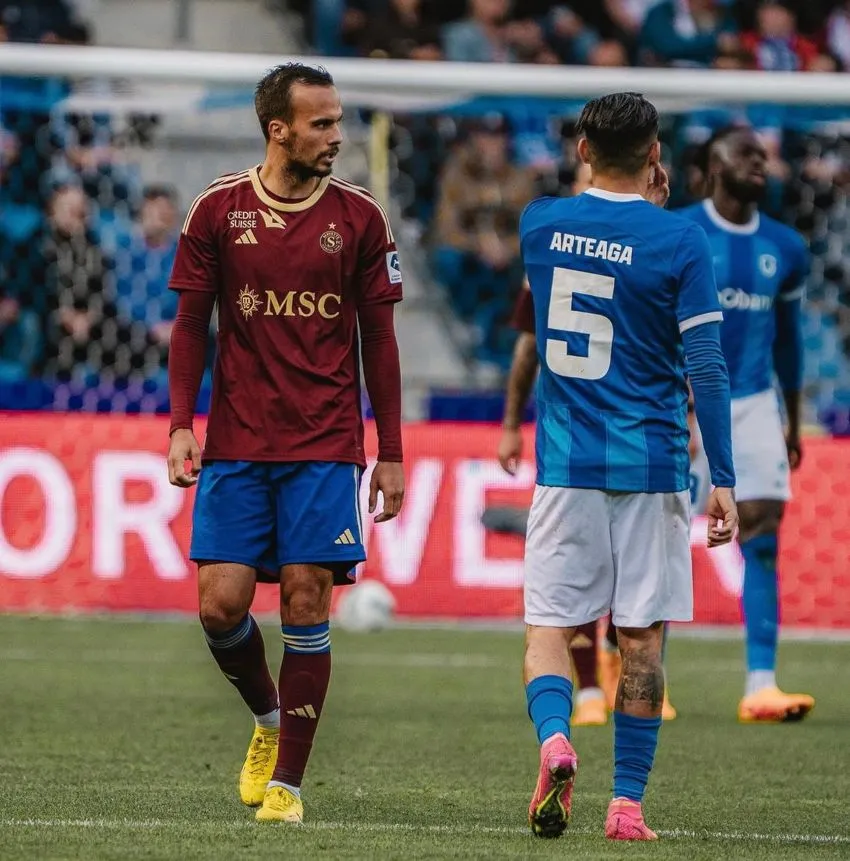 Jugador del Servette y Gerardo Arteaga