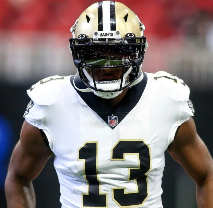 Michael con el número 13 de los Saints