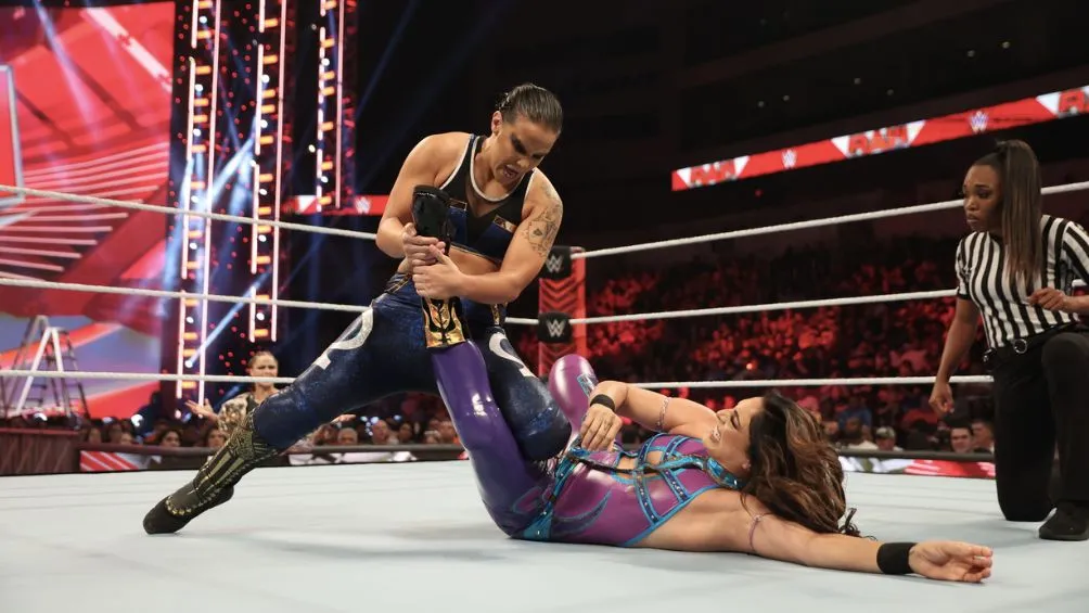 Baszelr contra Raquel Rodríguez