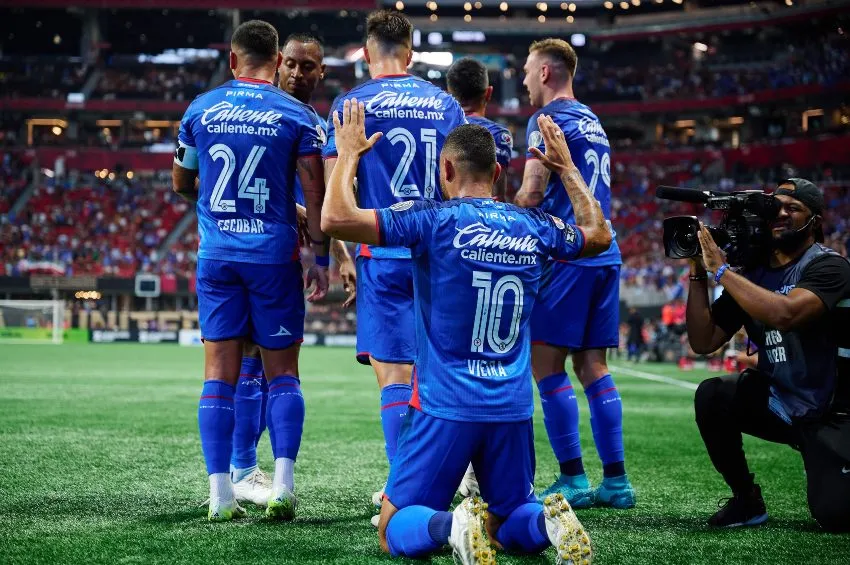 Mosiés Vieira en celebración de gol en Leagues Cup