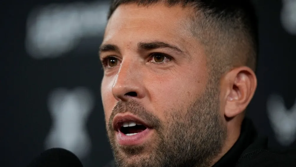 Jordi Alba en conferencia de prensa