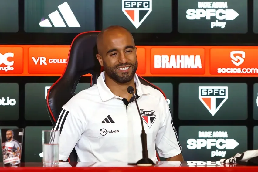 Lucas Moura en su presentación con Sao Paulo