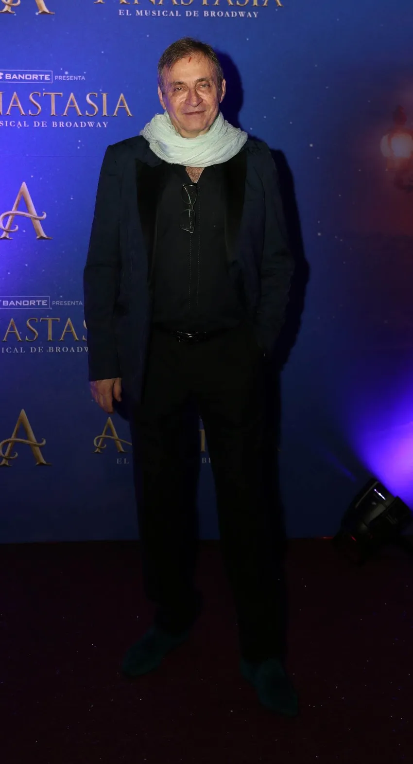 GINA SÁNCHEZ El productor Morris Gilbert trabajó en la adaptación del guion.