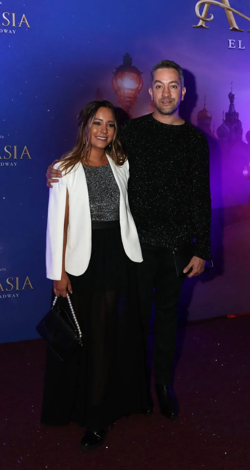 GINA SÁNCHEZ El conductor Chumel Torres asistió en pareja al estreno.