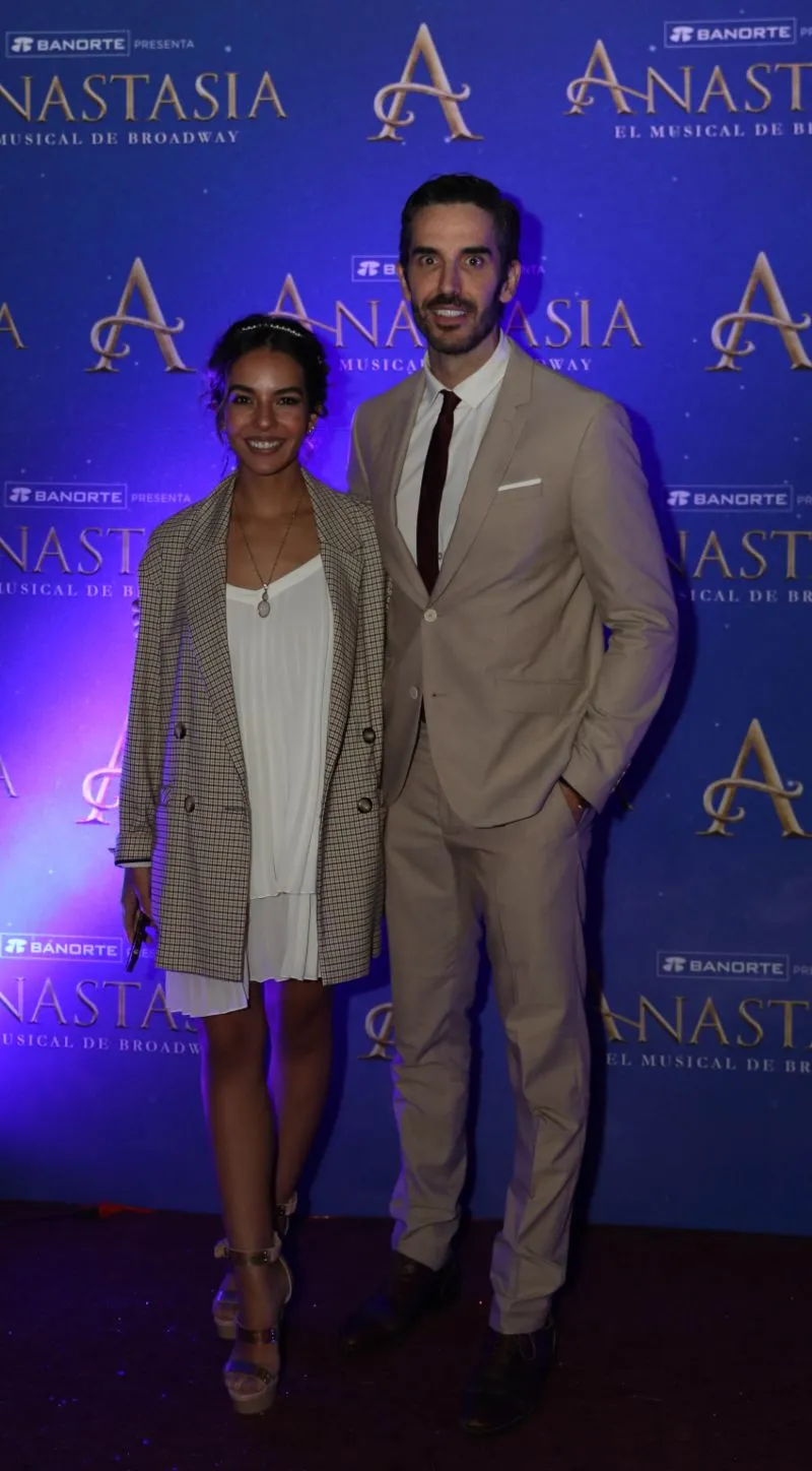 GINA SÁNCHEZ Titi Jaques y Pedro Prieto posaron para los medios.