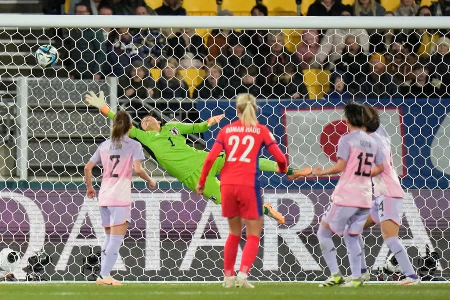 El gol del empate de Noruega