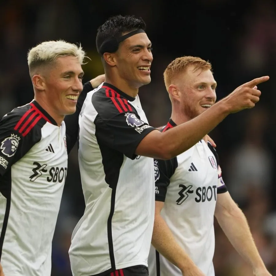 Jiménez ya anotó su 1er gol con el Fulham