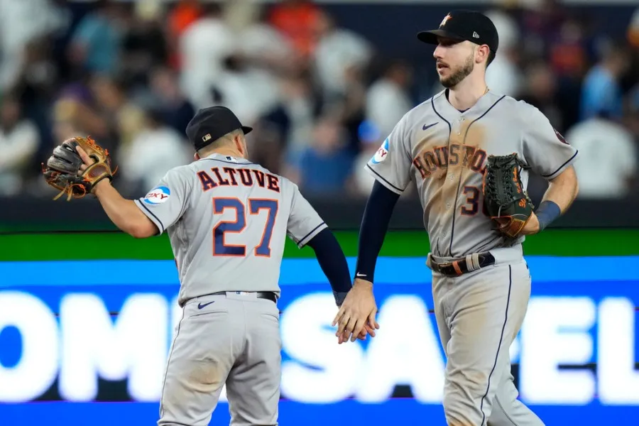 Altuve con Kyle Tucker