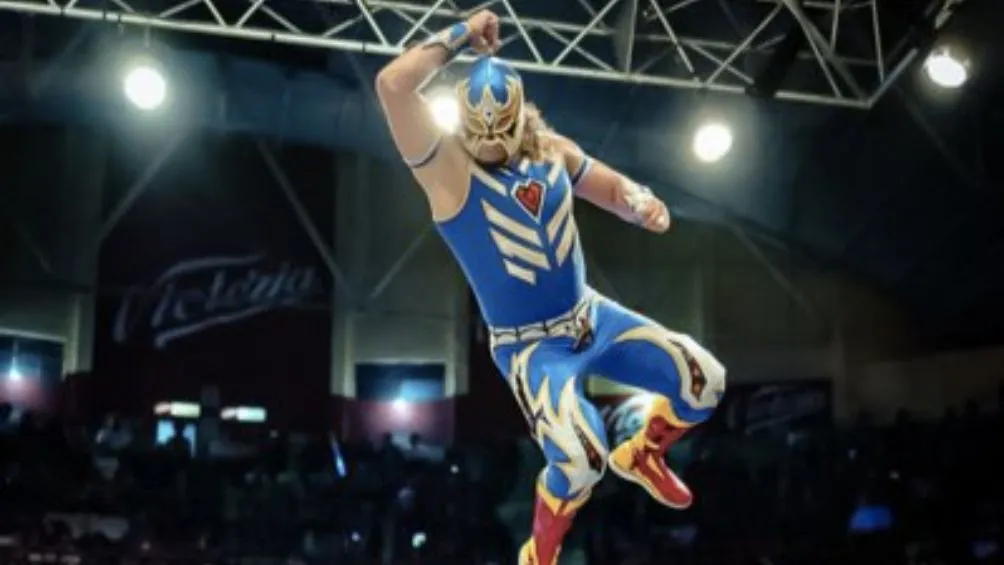 El luchador durante una función en nuestro país