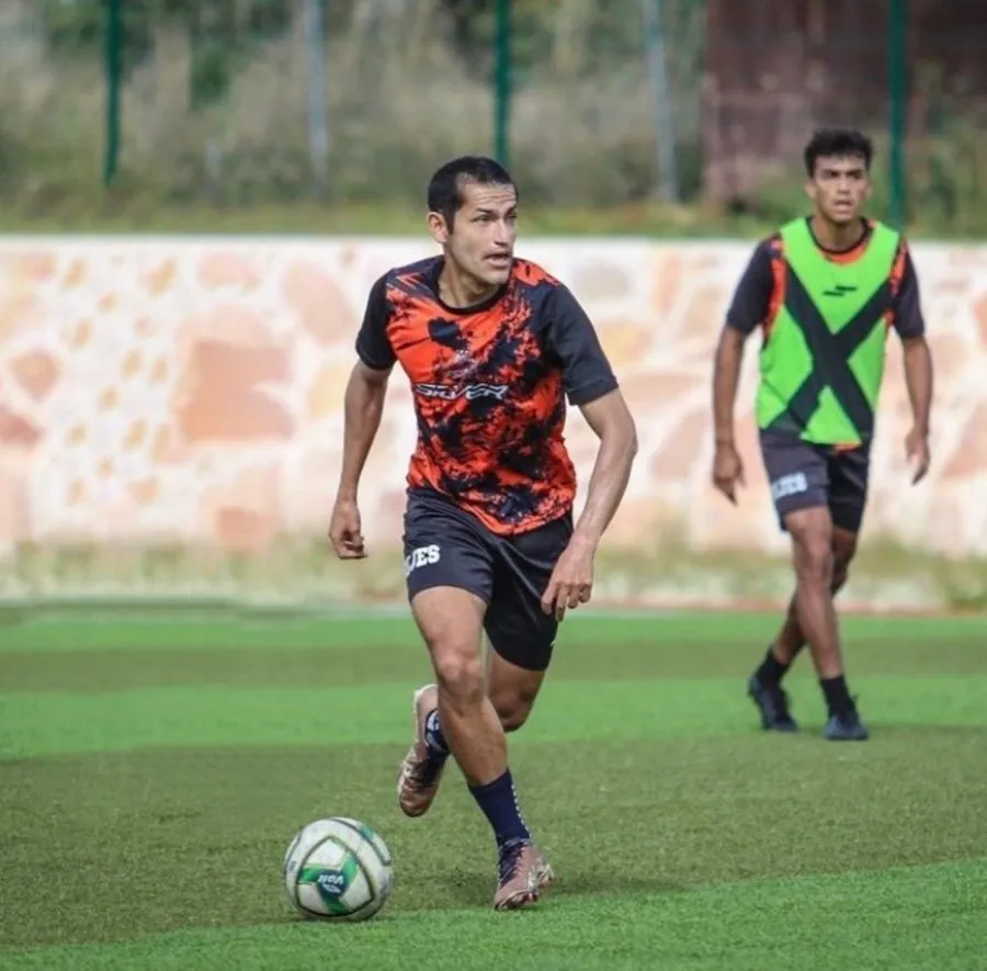 Noel Lagos con Alebrijes de Oaxaca