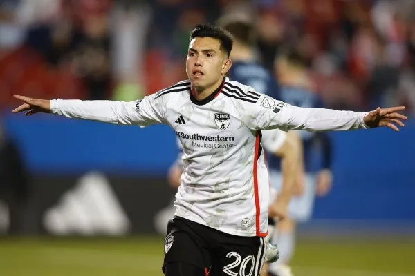 INSTAGRAM @ alanvelasco__ Velasco celebrando su gol con el FC Dallas