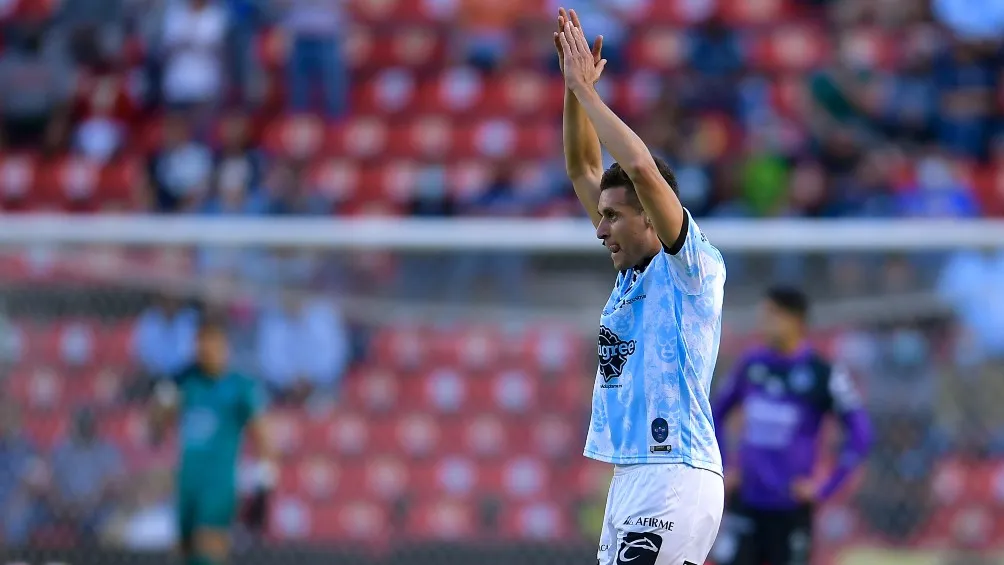 Kevin Escamilla en partido con Querétaro