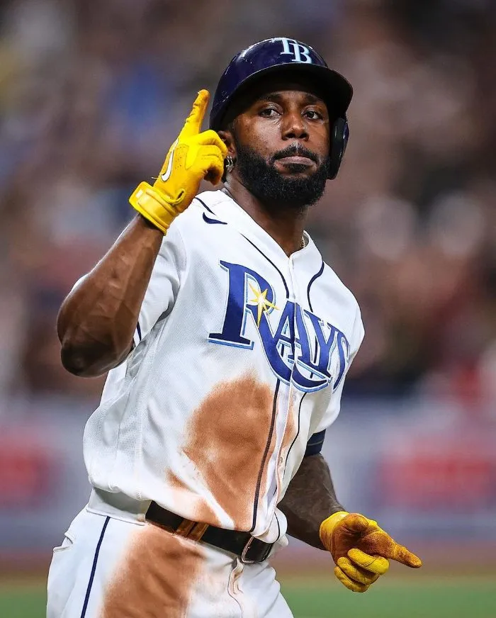 Arozarena celebrando el triunfo