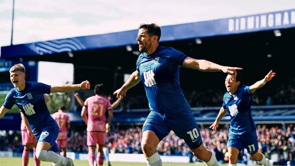 TWITTER @BCFC Birmingham ganó ante Leeds