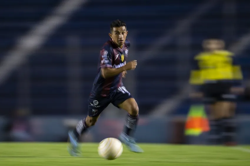 Hobbit Bermúdez en un partido de Atlante