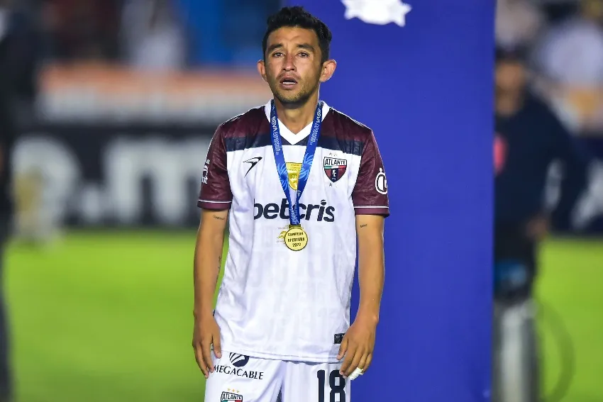 Hobbit tras salir Campeón con los Potros