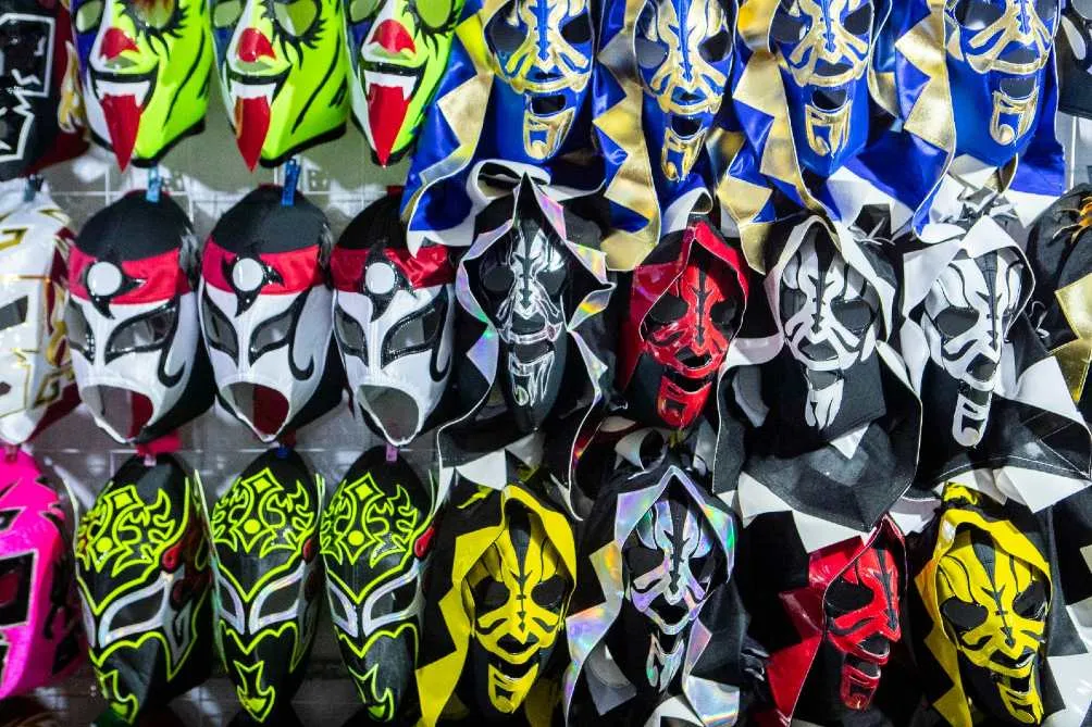 Las máscaras inundaron la Arena CDMX