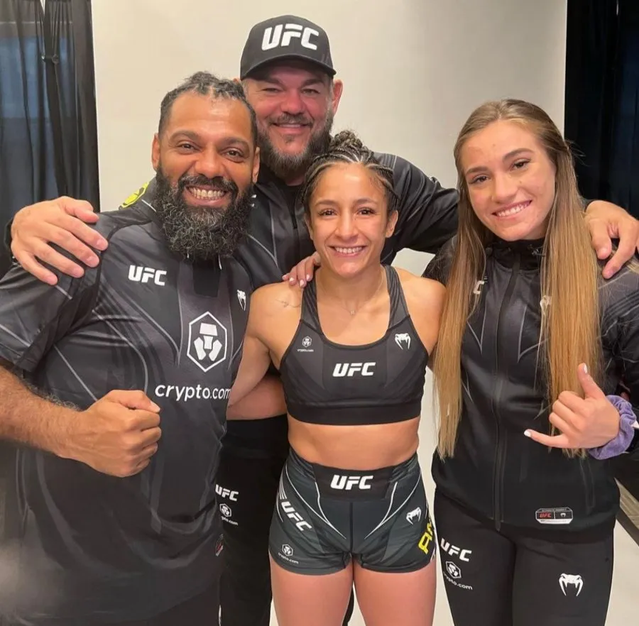 Récord de Jaqueline Amorim: 7-1