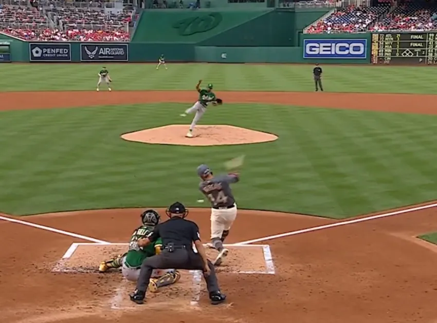 El batazo que provocó el error