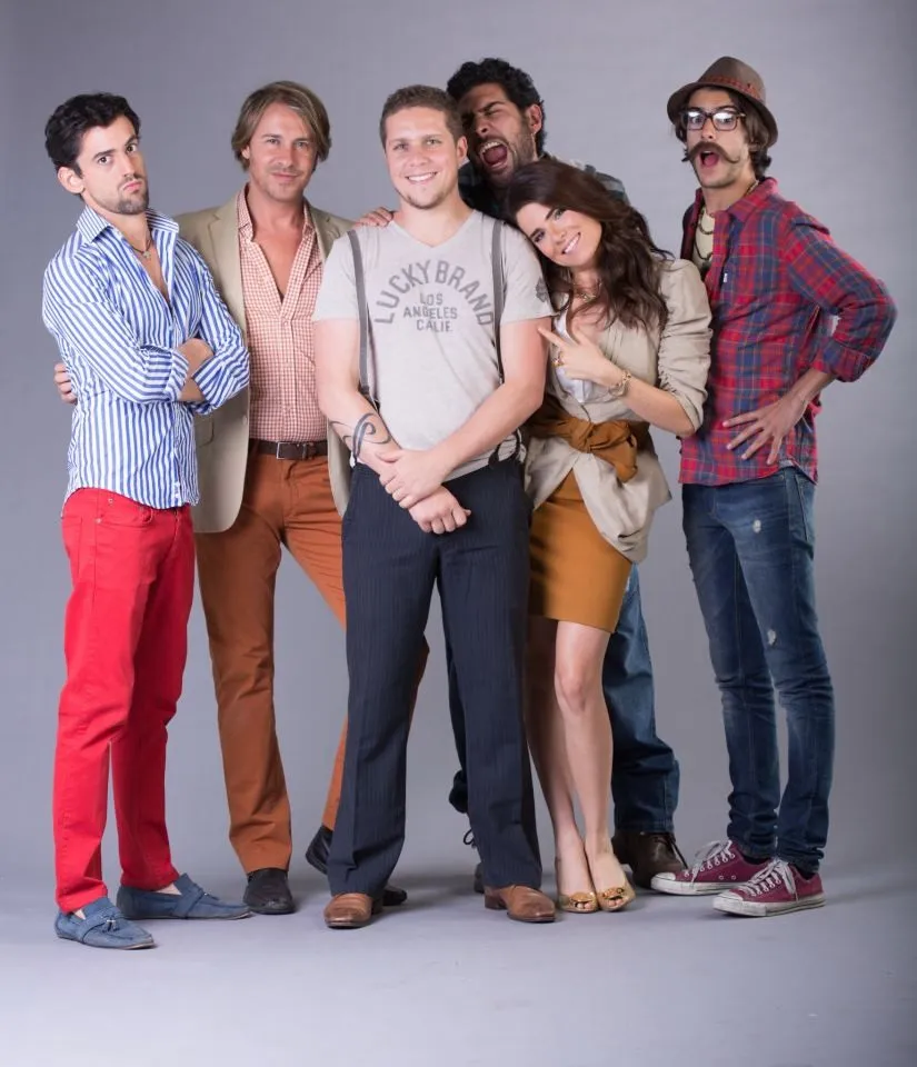 INSTAGRAM: Nosotros los Nobles Se dio a conocer como Carlos Gascón en Nosotros los Nobles.