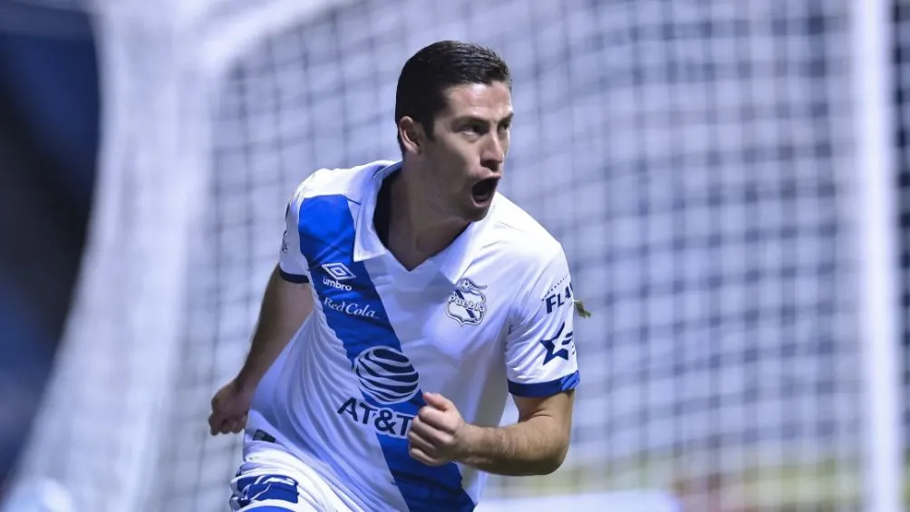 Santiago Ormeño con Puebla