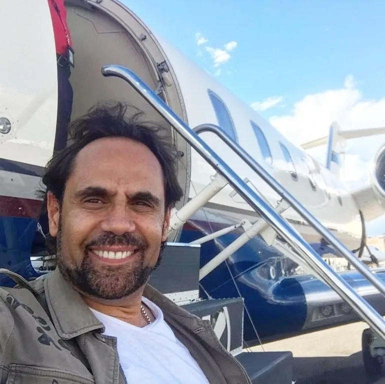 Volar es la otra pasión del comediante.