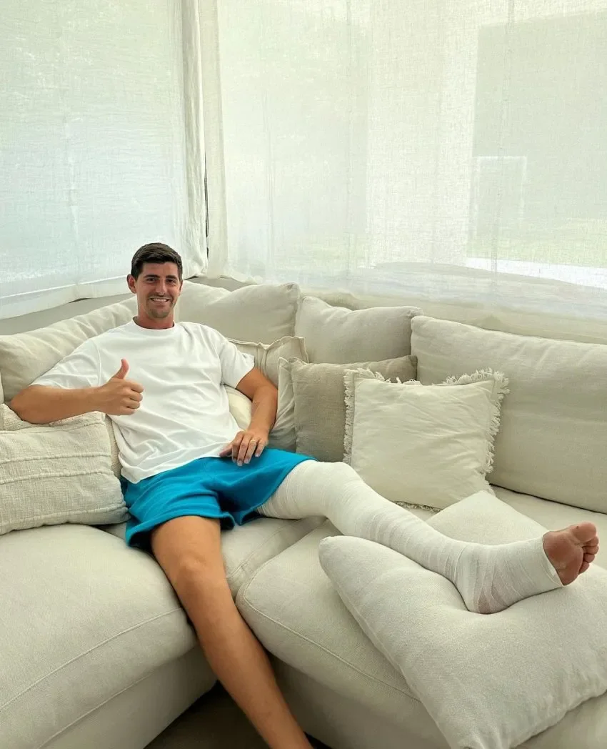 Courtois tras su lesión de ligamentos