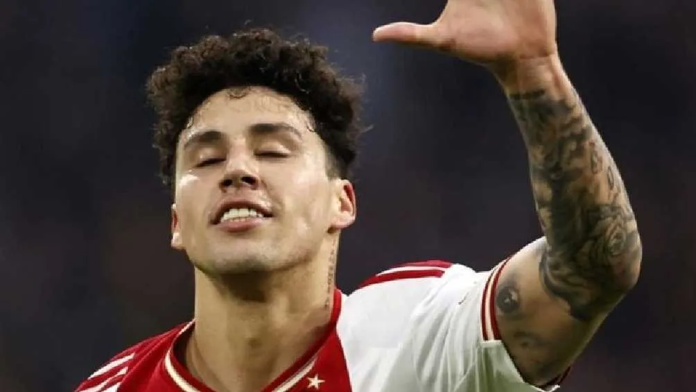 Sánchez busca salir del Ajax