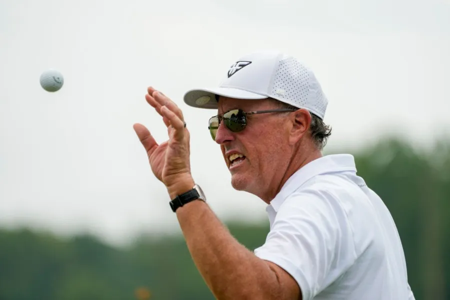 Phil Mickelson, acusado de lavar dinero