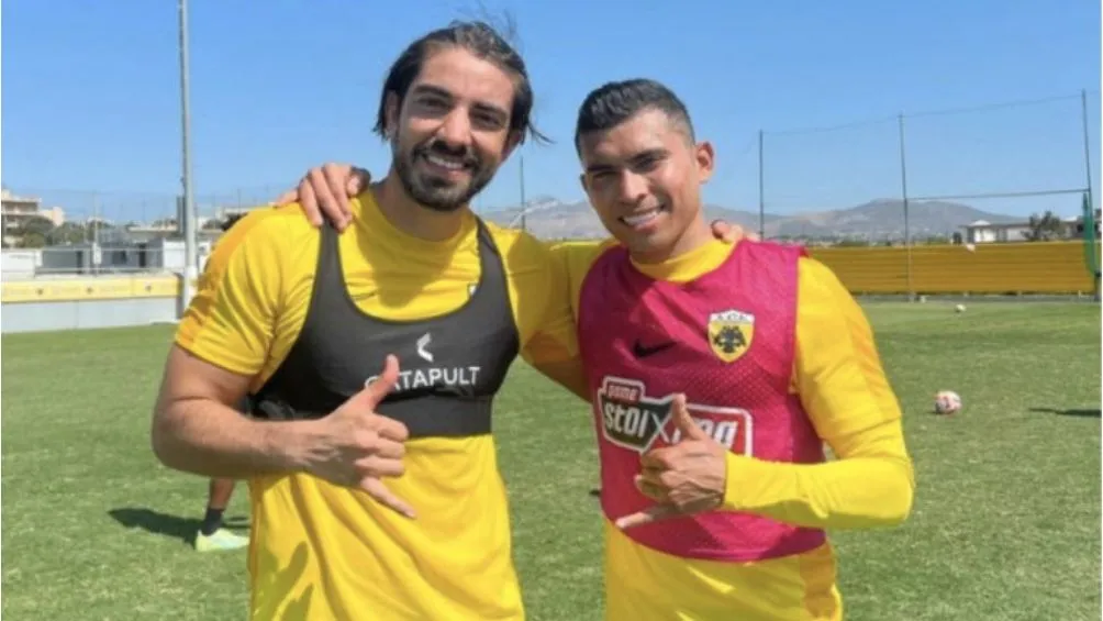 Pizarro y Orbelín en un entrenamiento