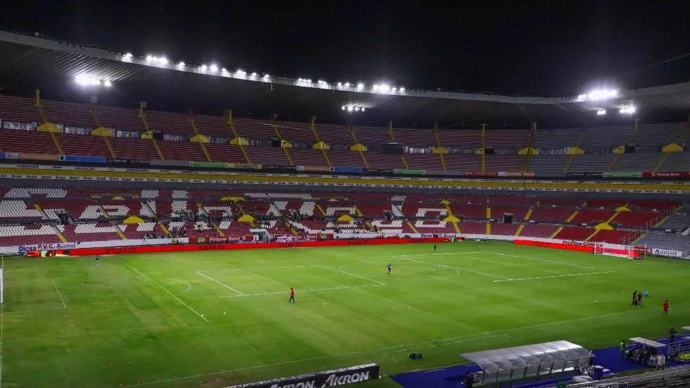 El Estadio Jalisco ha tenido problemas con su pasto