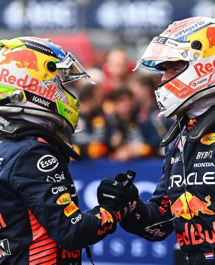 Max Verstappen y Checo Pérez