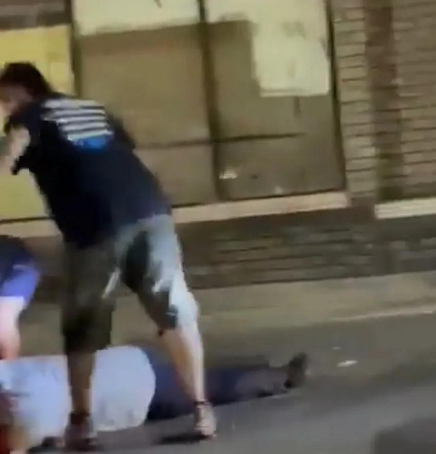 Agrediendo a una persona