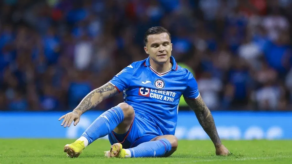 El uruguayo en un partido con Cruz Azul