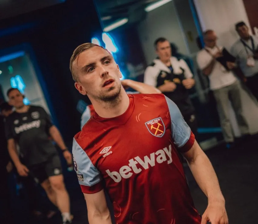 Bowen antes de disputar un partido