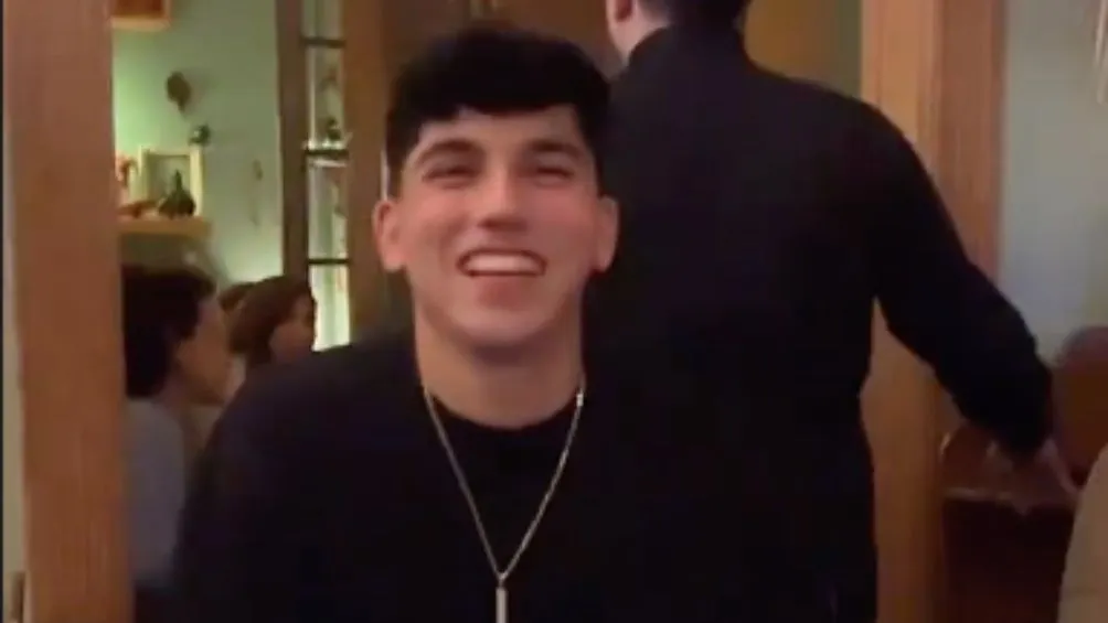 Álvarez durante la cena con Wendy