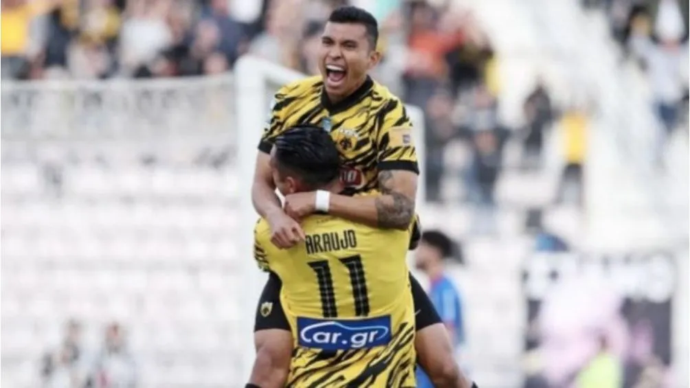 El mexicano arrancará de titular ante el Antwerp