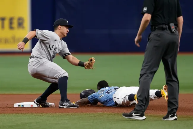 Randy Arozarena se roba una base