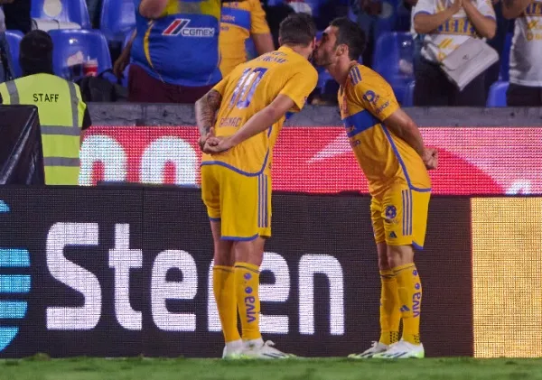 MEXSPORT Gignac celebra junto a Juan Pablo Vigón