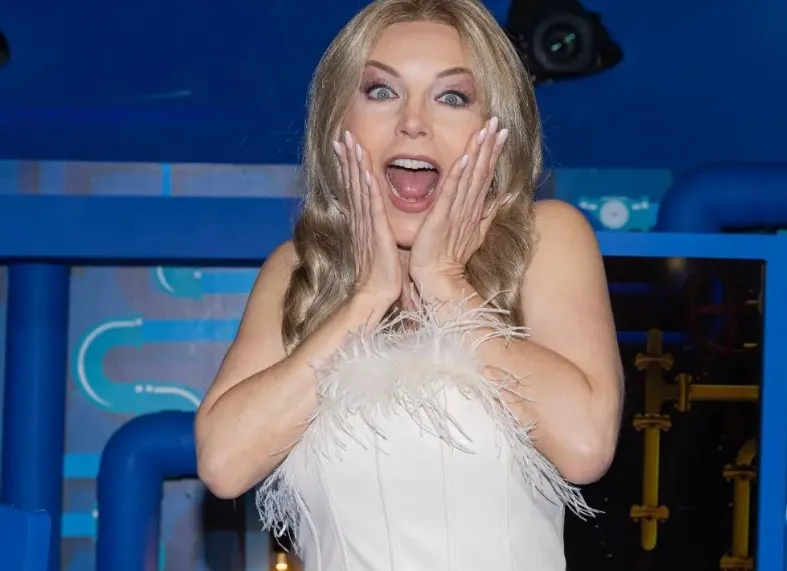 Laura Flores cumplió 60 años