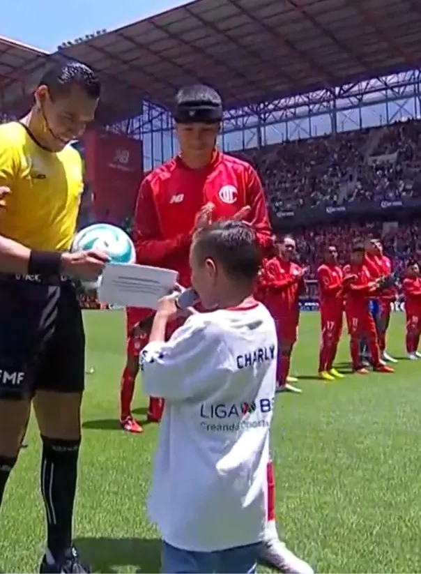 Niño durante el protocolo