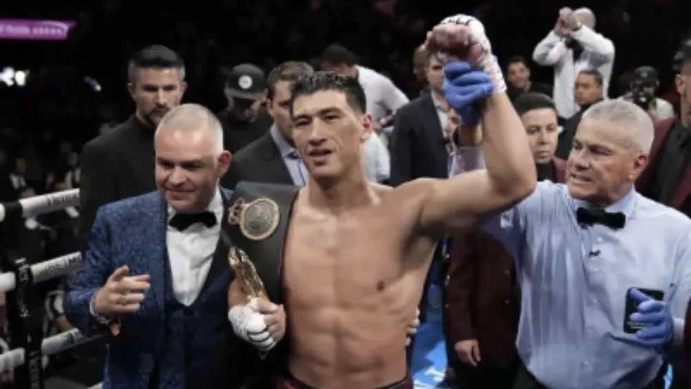 El ruso tras vencer al pugilista mexicano