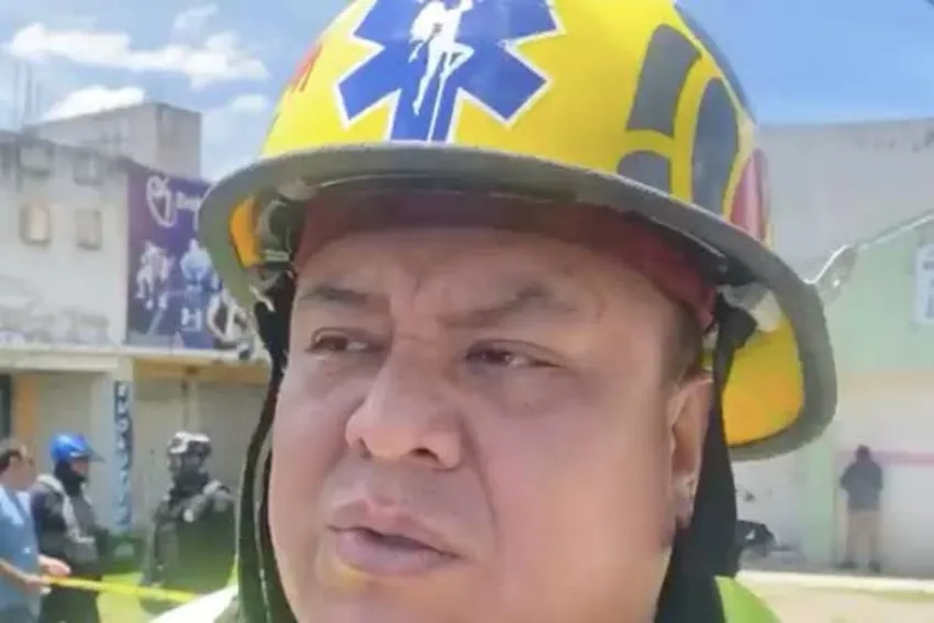 Así el casco del titular de Protección Civil Estatal
